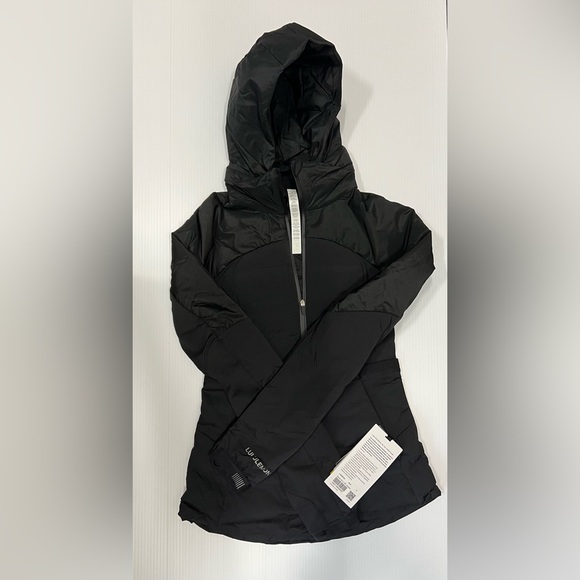 LULULEMOM - Down for it all jacket black 4 NWT - Picture 7 of 12